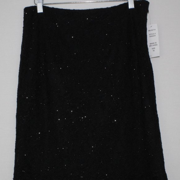 ⬇️$28 S. Levine Black Lace Skirt w/ sparkle shimmer - Picture 3 of 14
